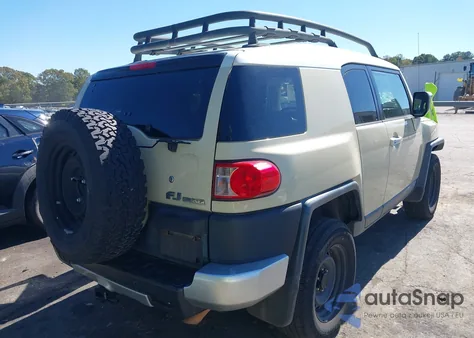 2008 Toyota Fj Cruiser z USA, uszkodzony, nr VIN JTEBU11F78K001969
